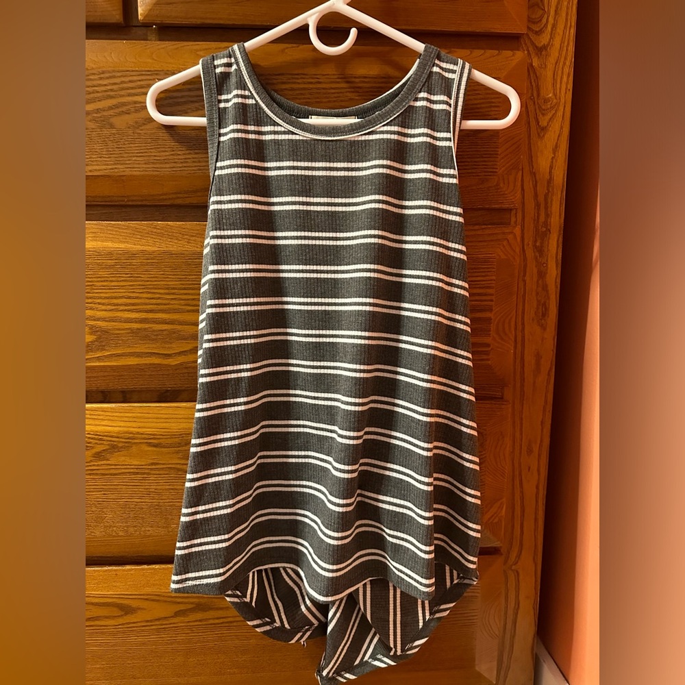Unique tank top with twist detail, size M.